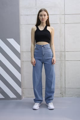  Baggy model arka kemer detaylı kot pantolon 799999
